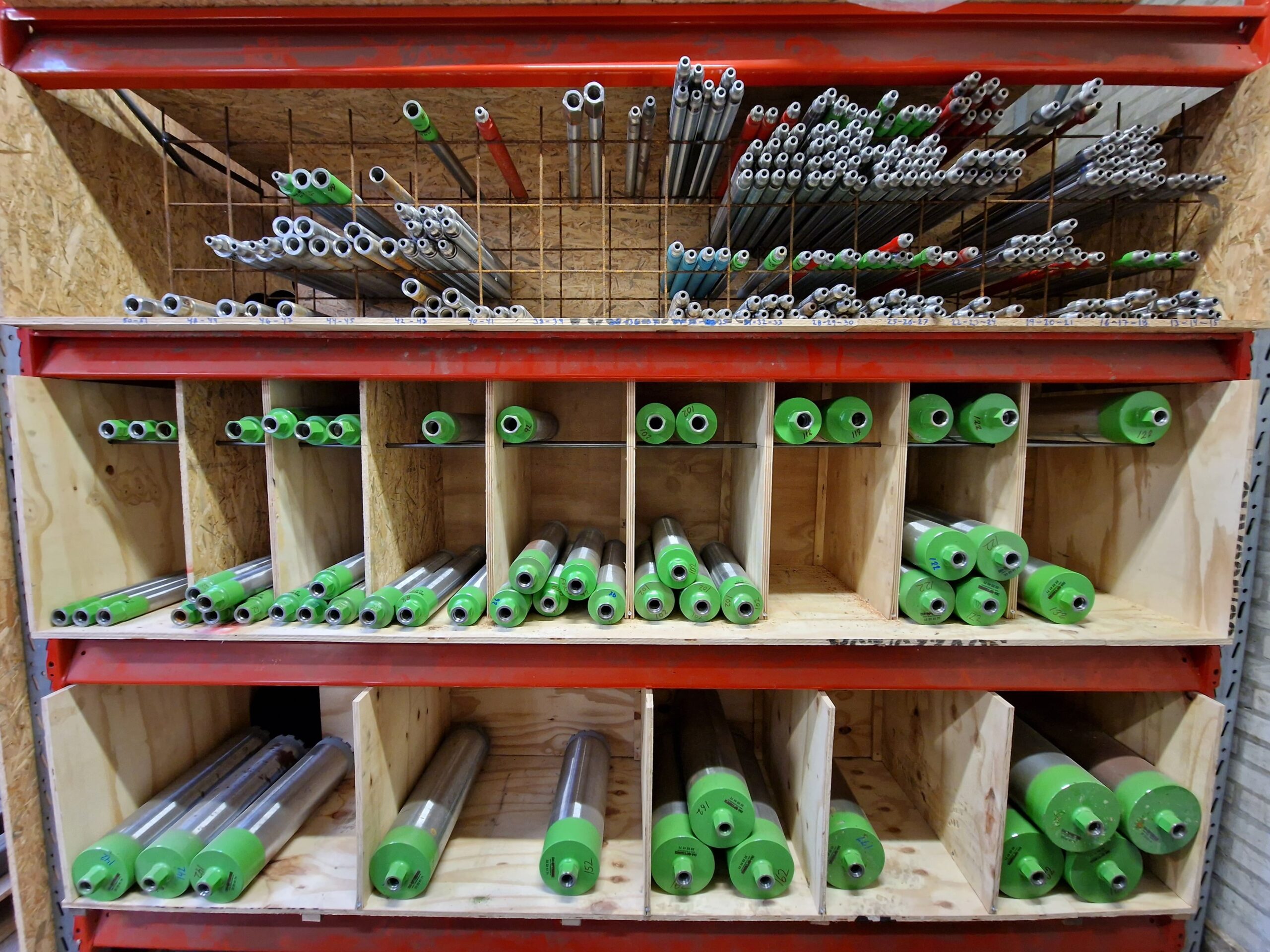 Bor hylde - lille til mellem bor